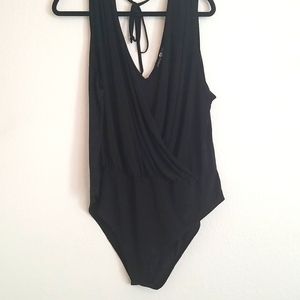 Boohoo curve drape bodysuit black 20us